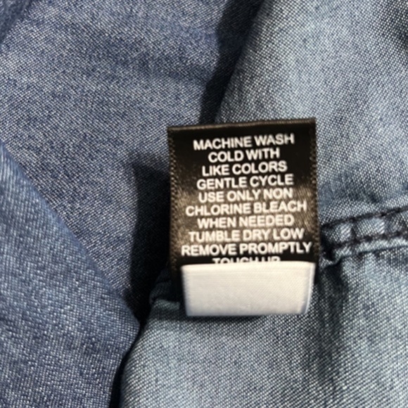 ~eN New Torrid denim button down shirt - Picture 7 of 7